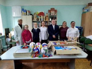 Помощь юным творцам от добрых детских сердец